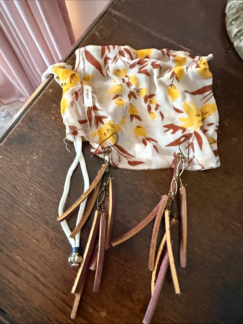 Leather long earrings in pouch